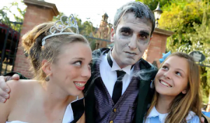 Mordomo Mickey Not So Scarry Halloween