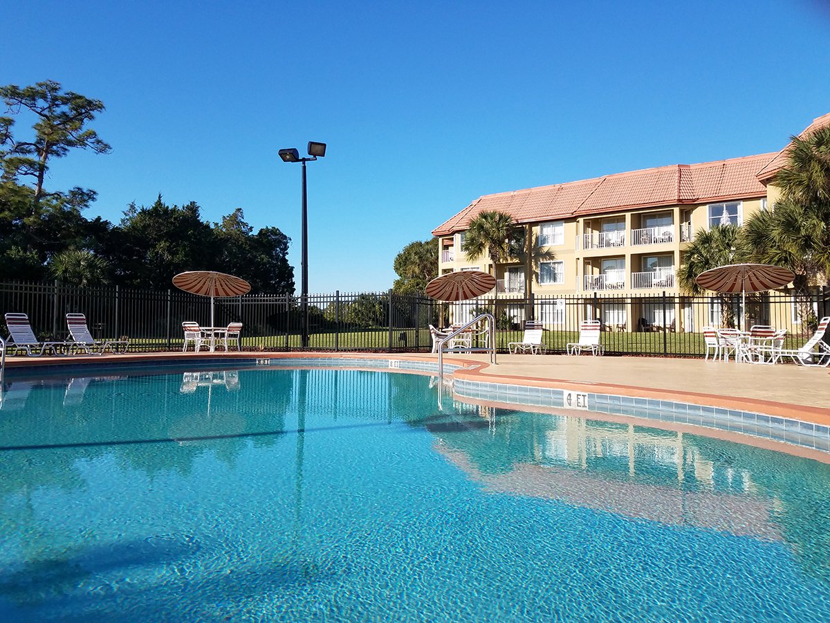 Parc Corniche Condominium Hotel - Piscina